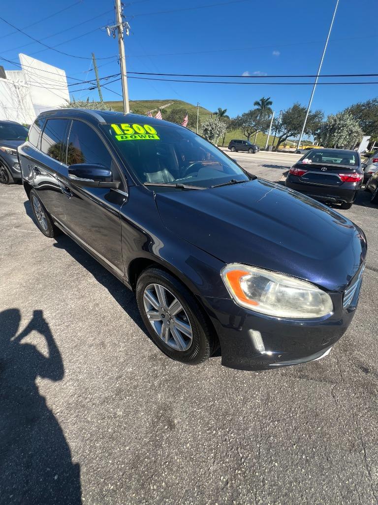 2017 Volvo XC60 T5 Inscription's photo