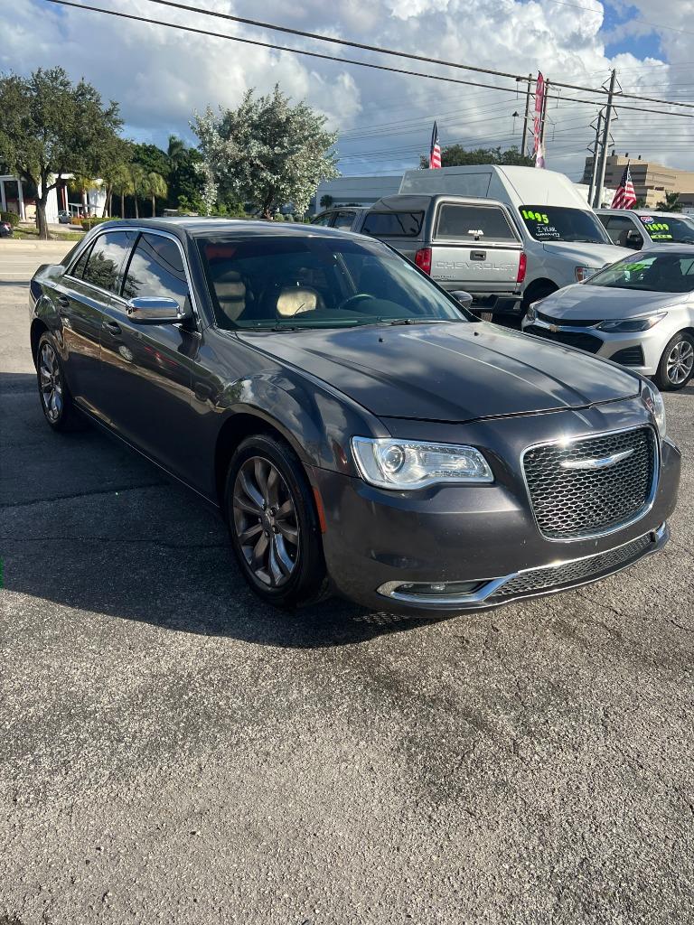 2017 Chrysler 300