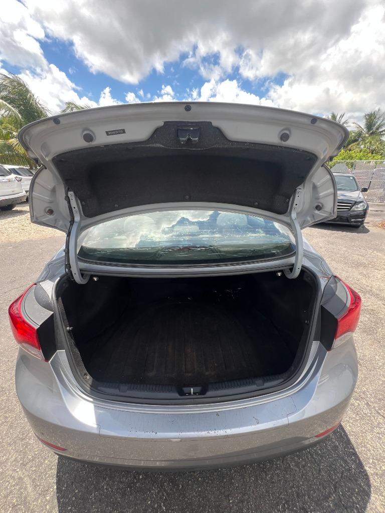 2016 Hyundai Elantra SE - Photo 17