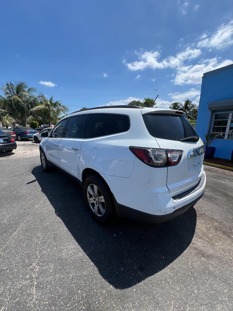 2017 Chevrolet Traverse 1LT - Photo 6